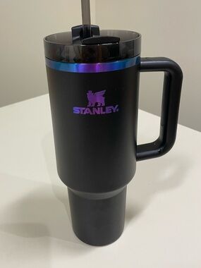 40 oz Stanley Black Chroma Quencher
